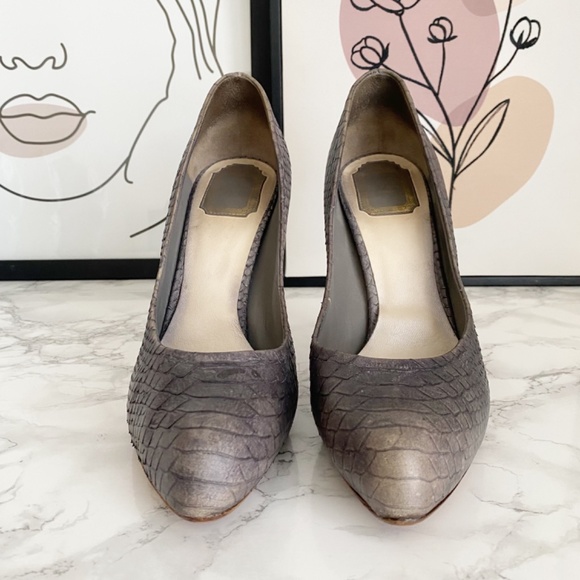 Christian Dior Miss Dior Snakeskin Grey Python Embossed Stiletto Pumps 40 / 10 - Picture 4 of 14